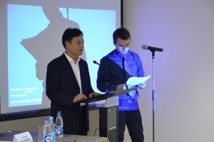1-я конференция: "Кролиководство: проблемы отрасли, пути развития", господин Ло Дун, президент Китайской ассоциации кролиководов